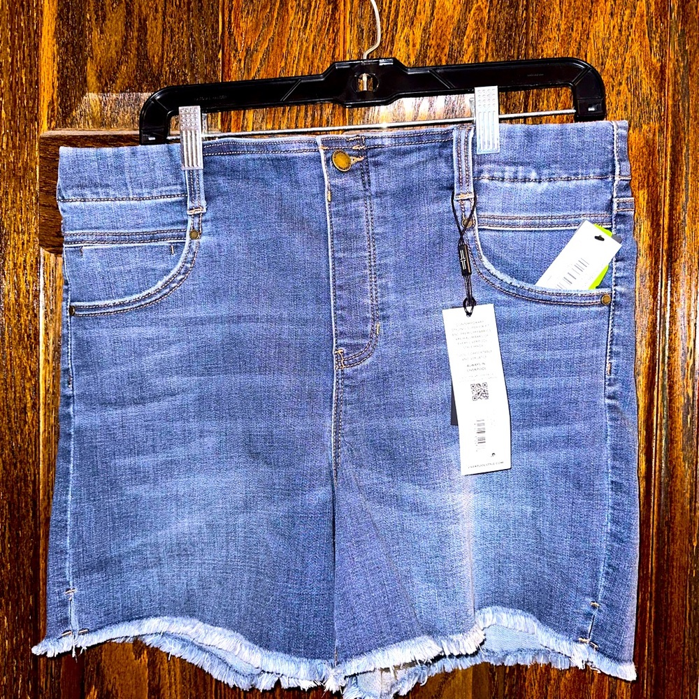 Liver Pool Gia Glider Shorts